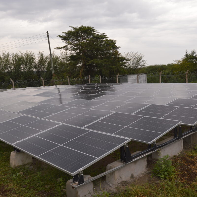 Construction of a photovoltaic system for water pumping