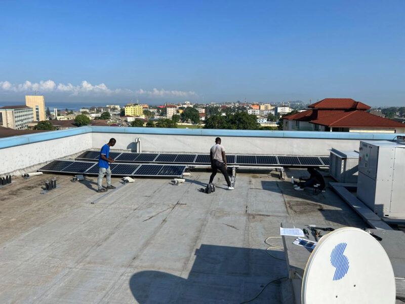 Impianti ibridi personalizzati solare diesel Liberia