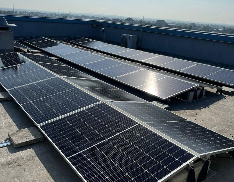 Impianto ibrido solare diesel Liberia