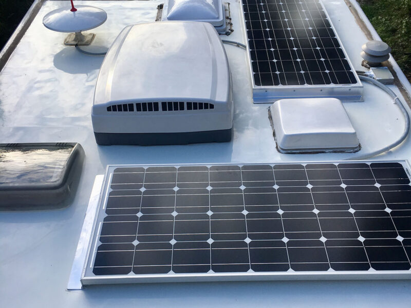 Kit fotovoltaici per camper
